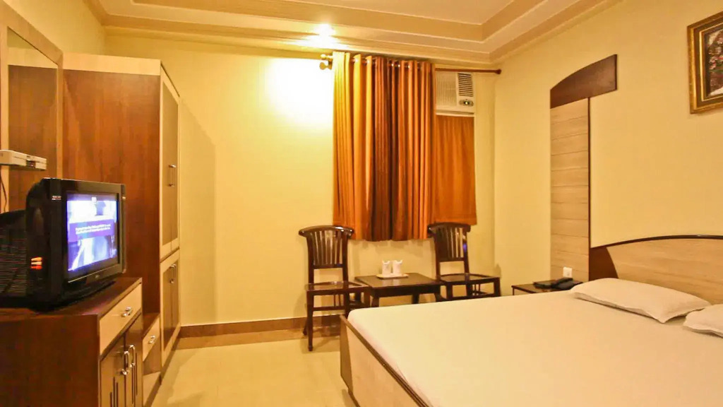 Hotel Taran by OYO