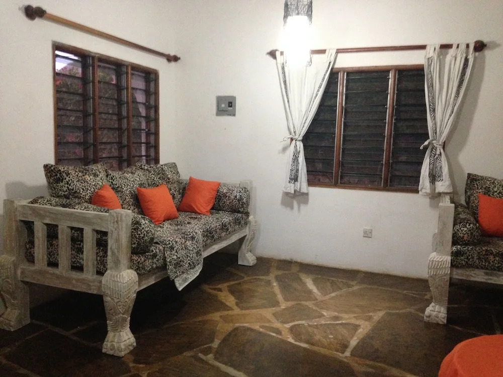Salama Paradise Beautiful Bungalow 1