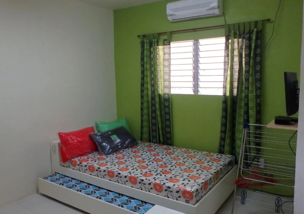 Mango Tree House