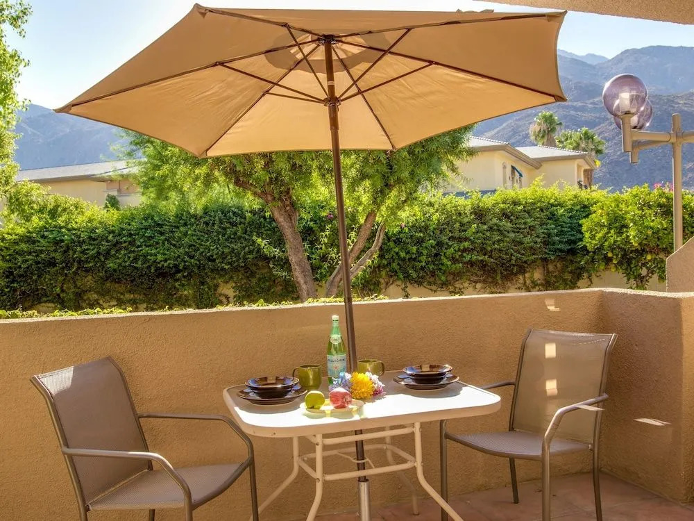 Downtown Winner at Plaza Villas by ACME House Company