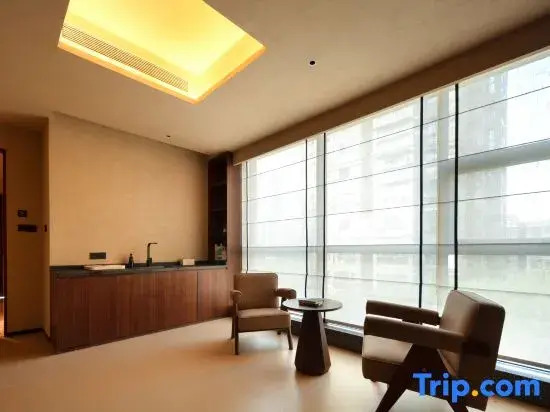 Atour Hotel Wenzhou South Station Yintai Department jianye Store