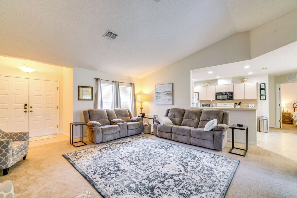 Family-friendly Spring Hill Vacation Home w/ Lanai