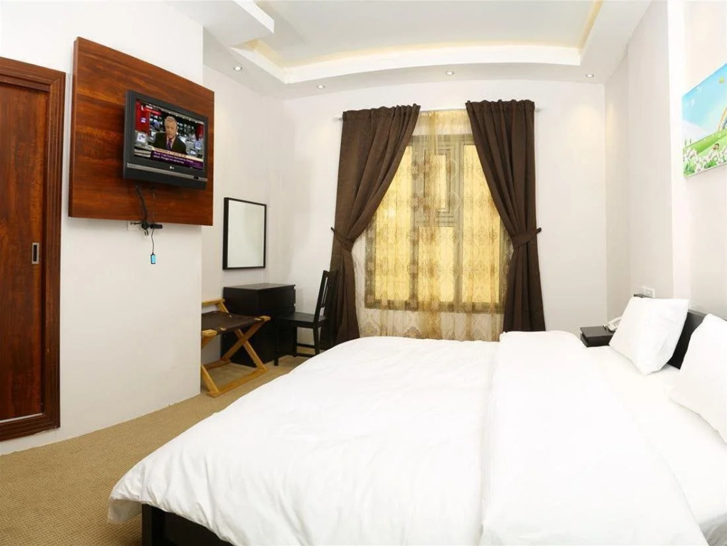Safari House Hotel