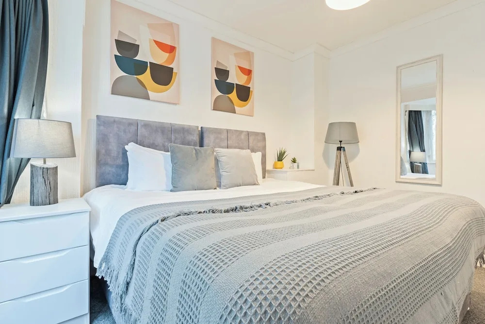 Spacious 3-bed House in Birmingham