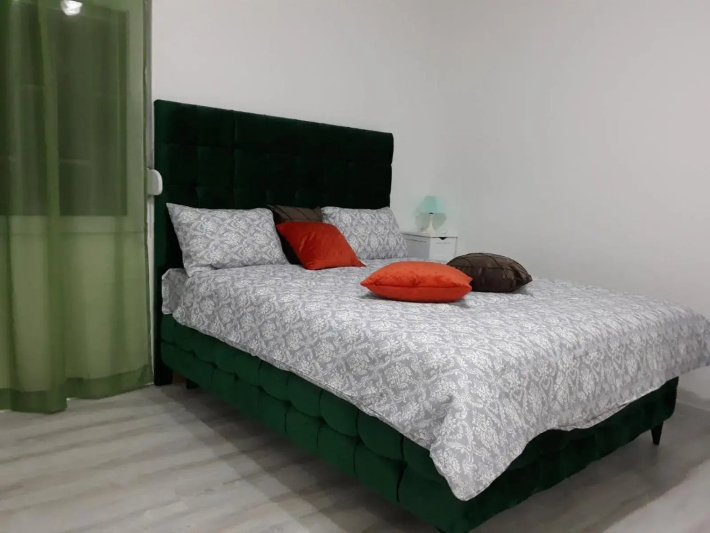 Apartman NENA 102