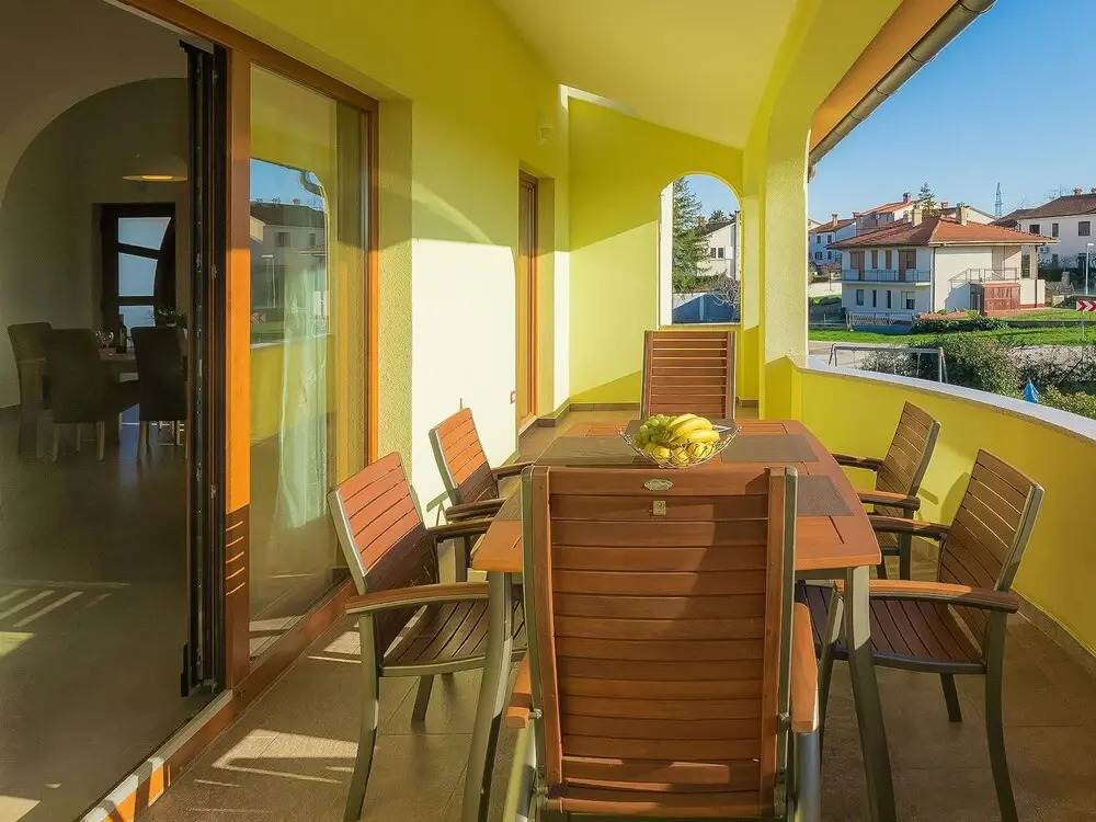 Holiday Home Linden Tree by Interhome