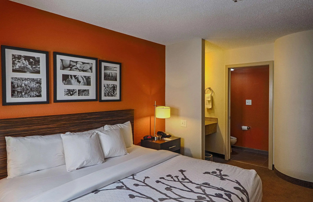 Sleep Inn & Suites Spring Lake - Fayetteville near Fort Bragg