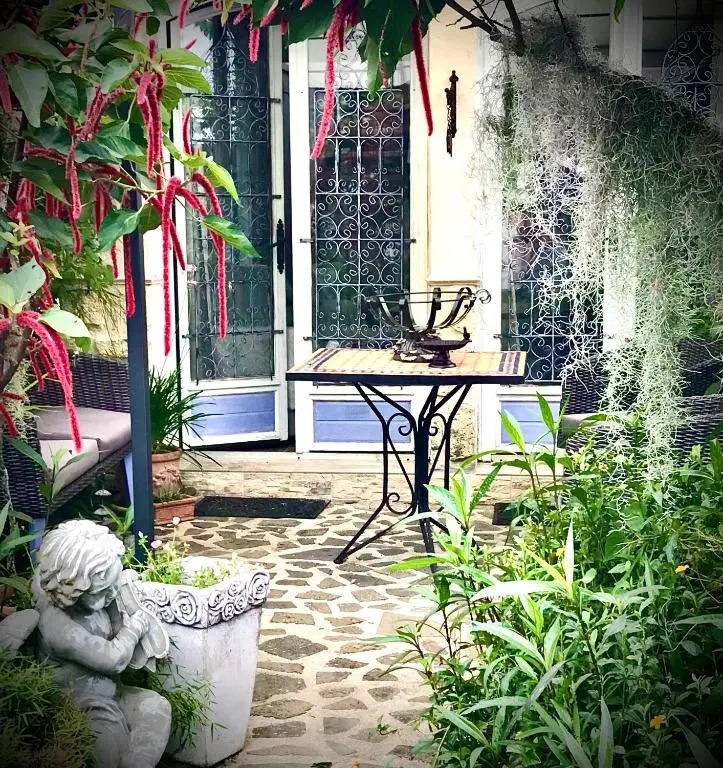 La Porte Bleue : Guest house Cosy & Jaccuzi