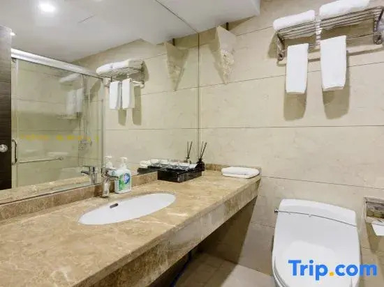 Beiluming Hotel (Chengdu South Railway Station)