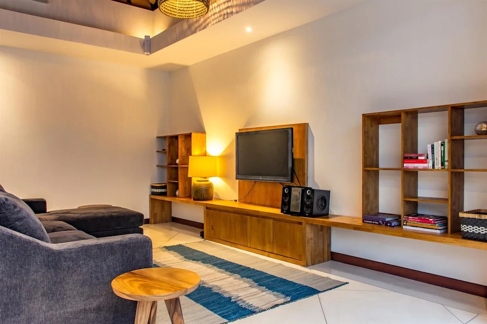 Villa Bugis Kayu Aya Seminyak
