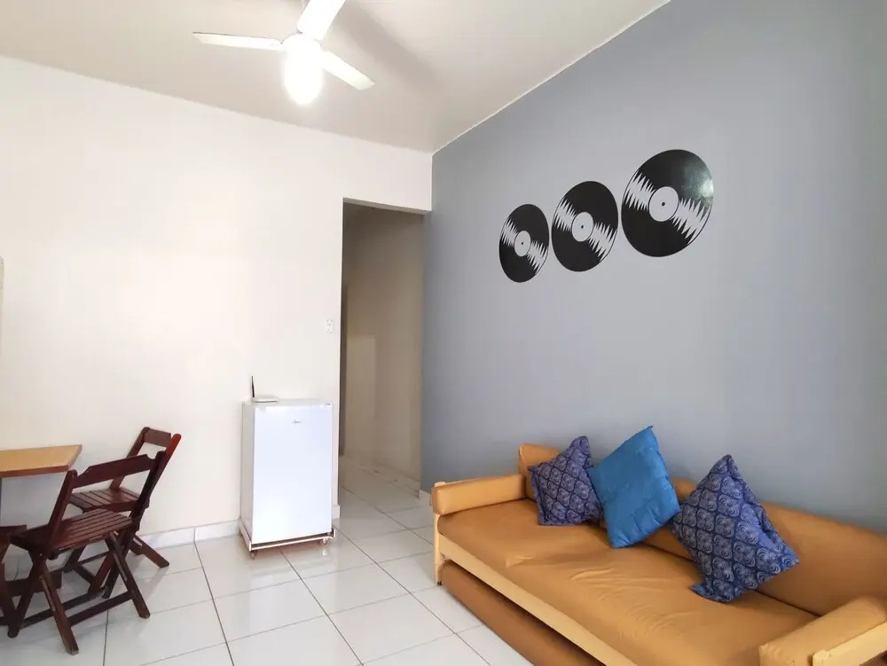 TC1208 Studio na rua da praia