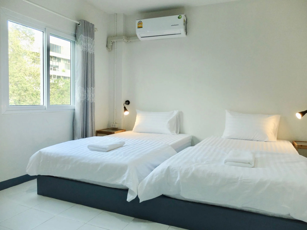 Diamond & Rust Hostel