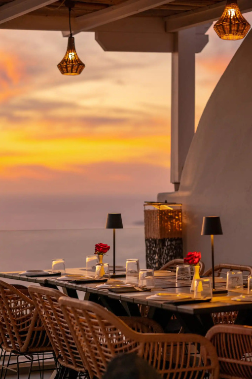 Athermi Suites