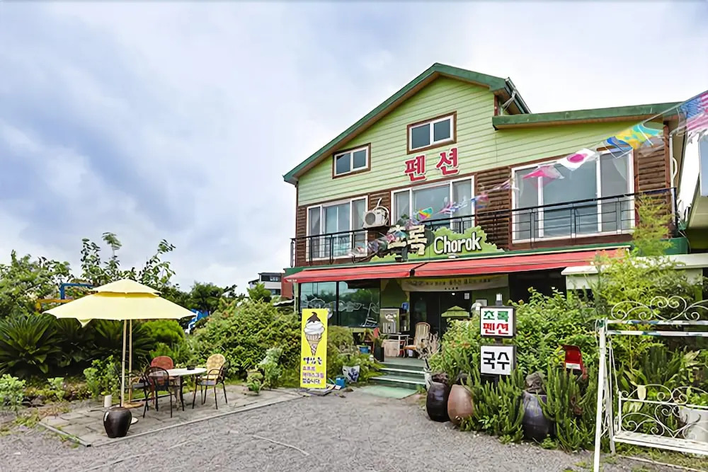 Jeju Chorok House Pension