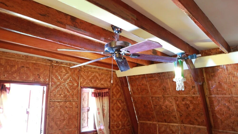 Henry's Hostel