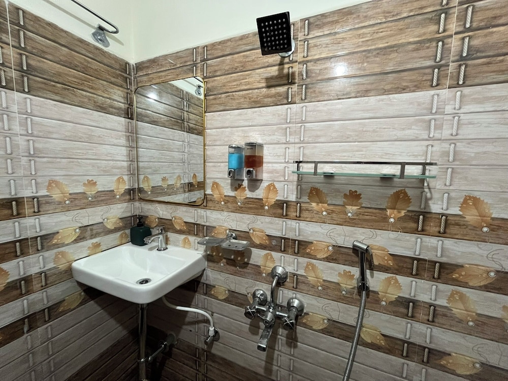 Premium 2BHK• Clean & Central • Walk to IT Hub