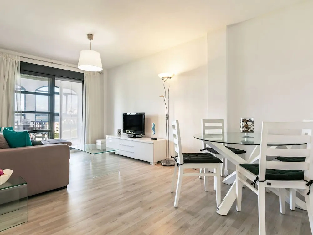 Pleasant Holiday Home in Estepona With Swimming Pool