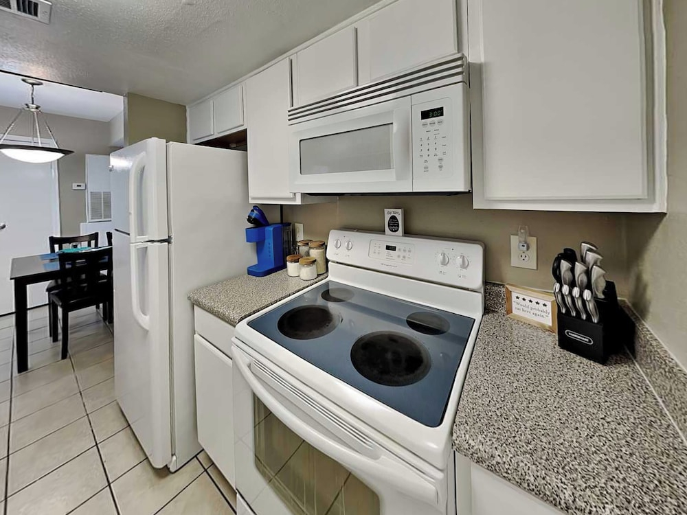 Babe's Place by Ryson Vacation Rentals