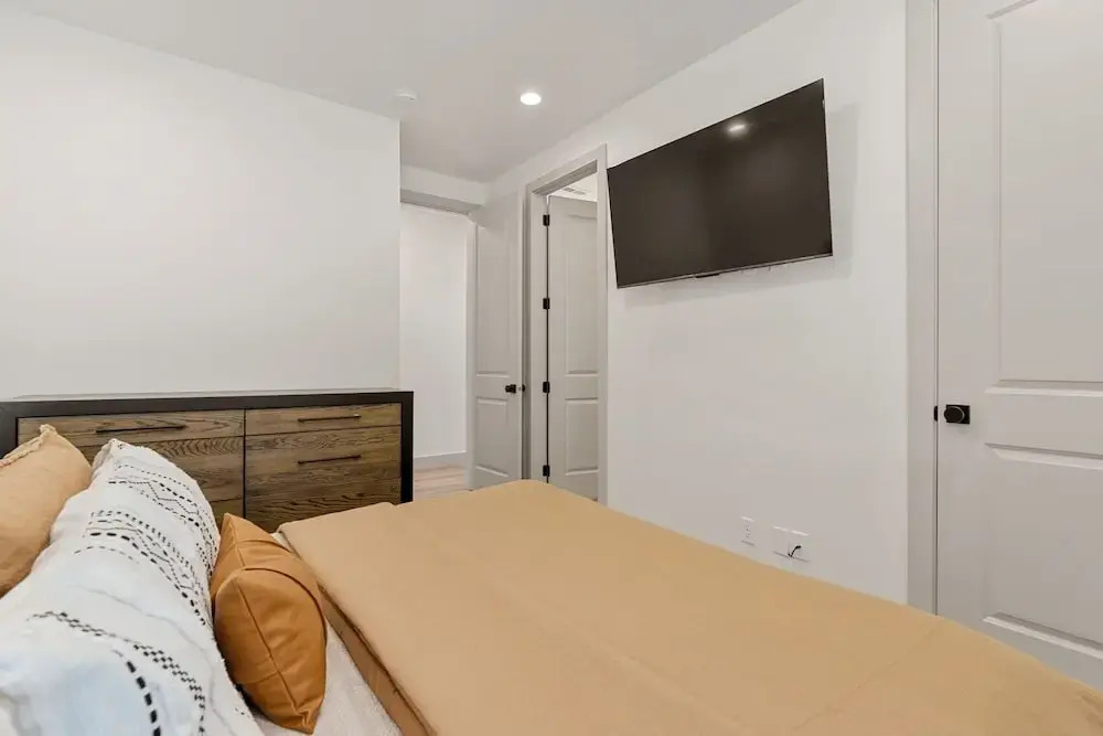 Coastline Cottage 5 Bedroom Townhouse