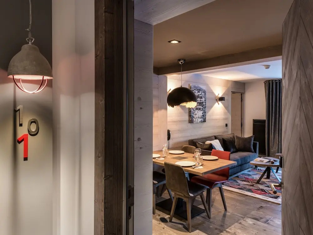 Luxury Apartment, Every bed Room has a Bath Room-ensuite