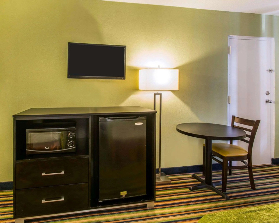 America's Best Inn Davenport