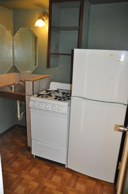 Pasadena Inn & Suites