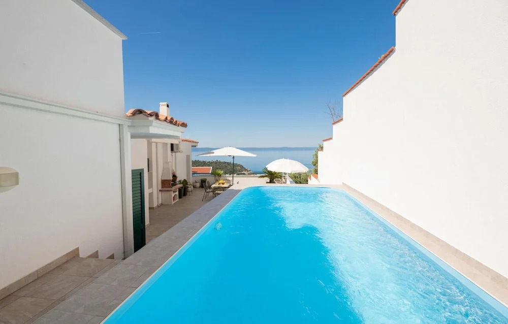 Stunning Home In Makarska