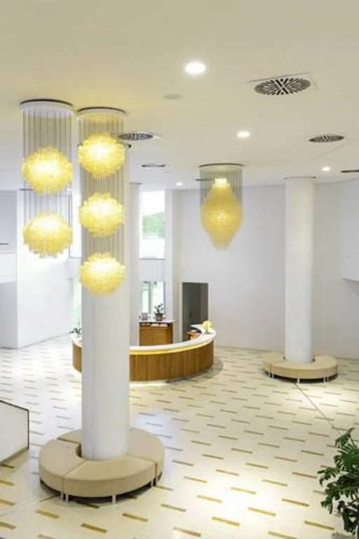 Lucy Hotel
