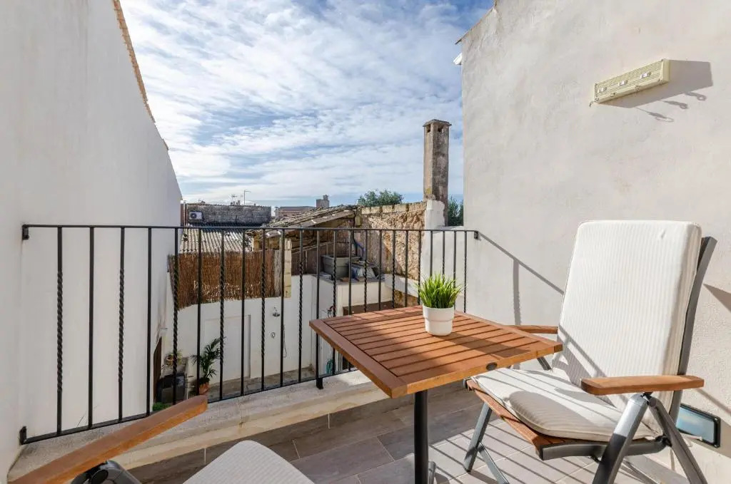 YourHouse Can Jordi, air conditioned holiday house with private pool