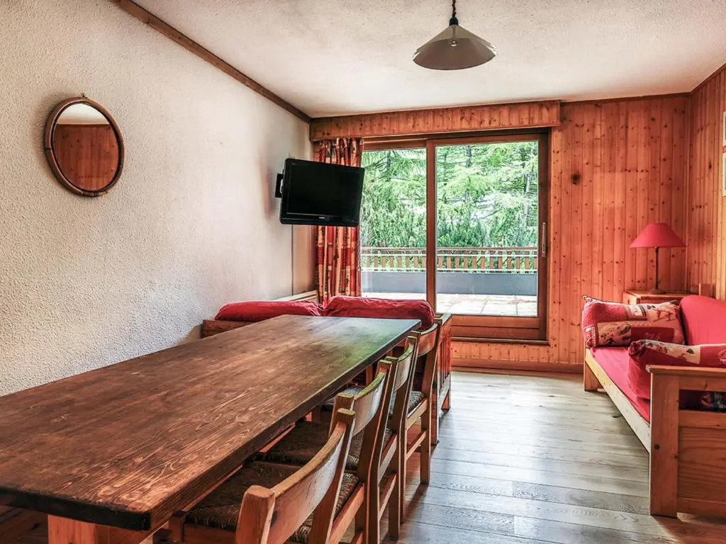 Appartement Val-d'Isère, 5 pièces, 8 personnes - FR-1-519-20
