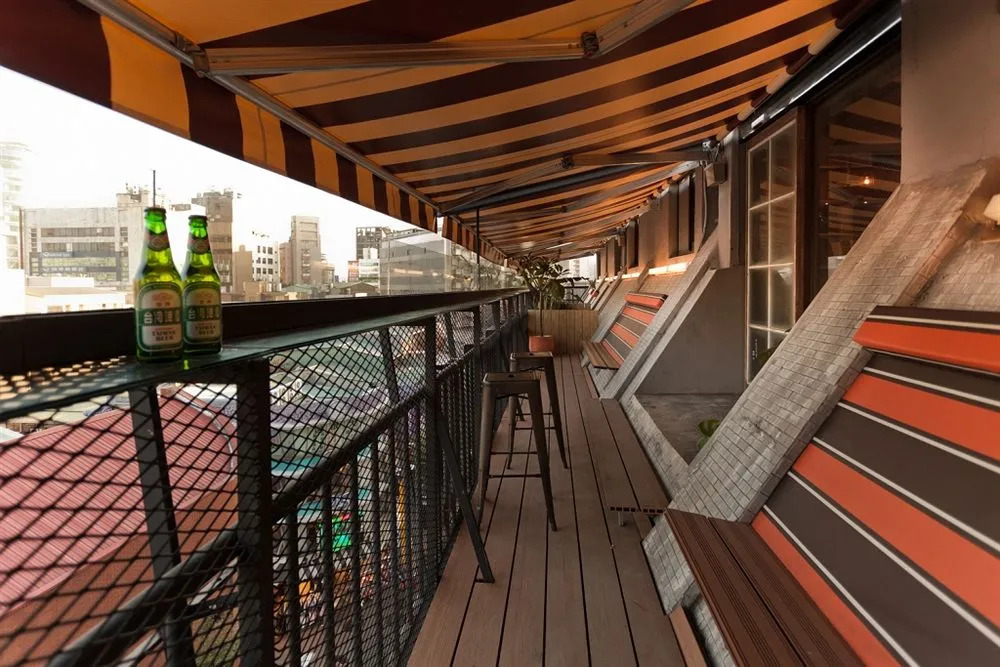 Ximen Wow Hostel