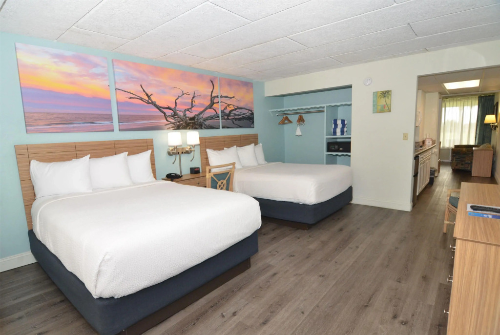 Days Inn & Suites by Wyndham Jekyll Island