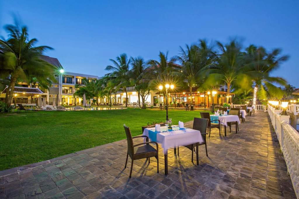 River Beach Resort & Residences