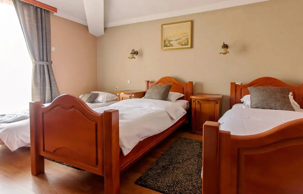 Hotel Holiday