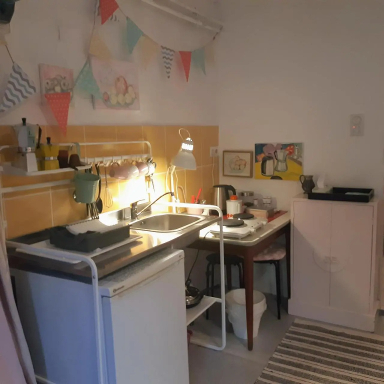 Fassbinder Klause mit Mini-Terrasse