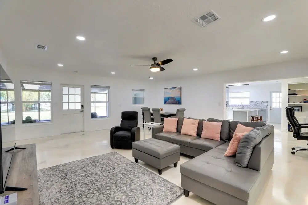Dog-friendly Home w/ Patio & BBQ in Bradenton
