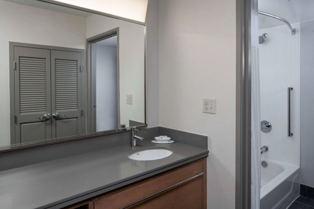 Courtyard by Marriott Covington / Mandeville