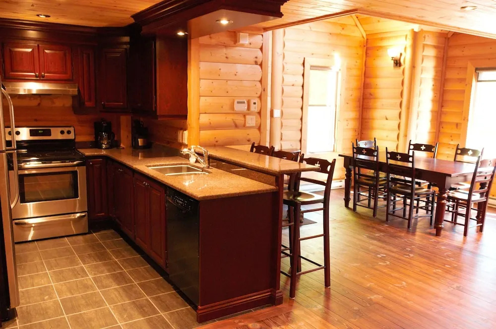 Selenia Lodge- Résidences et Chalets dans les Laurentides
