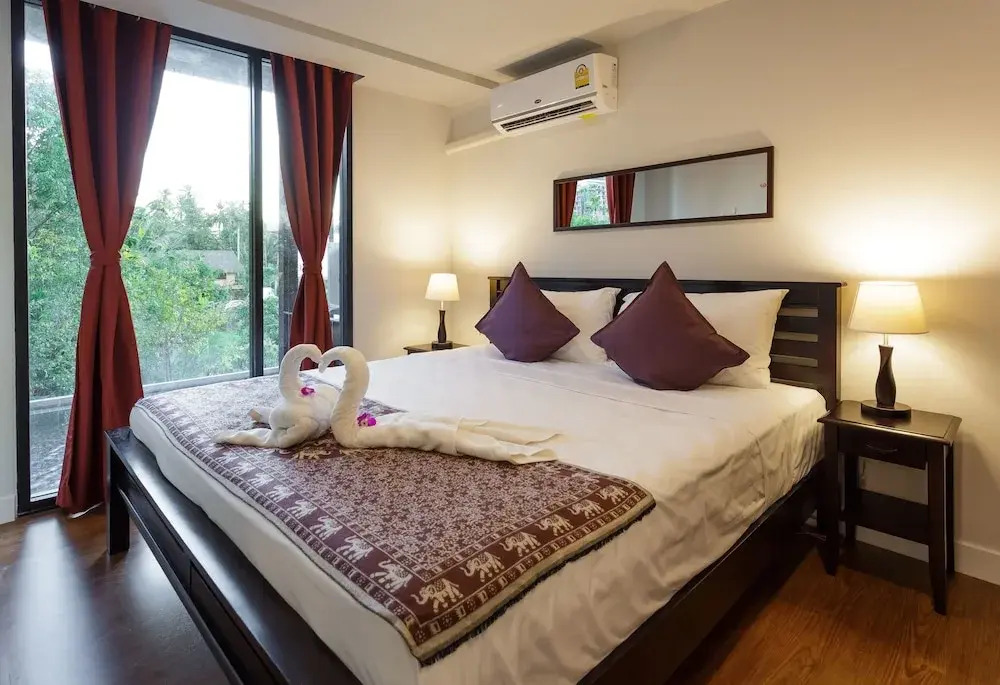 The Aristo Phuket Resort 11