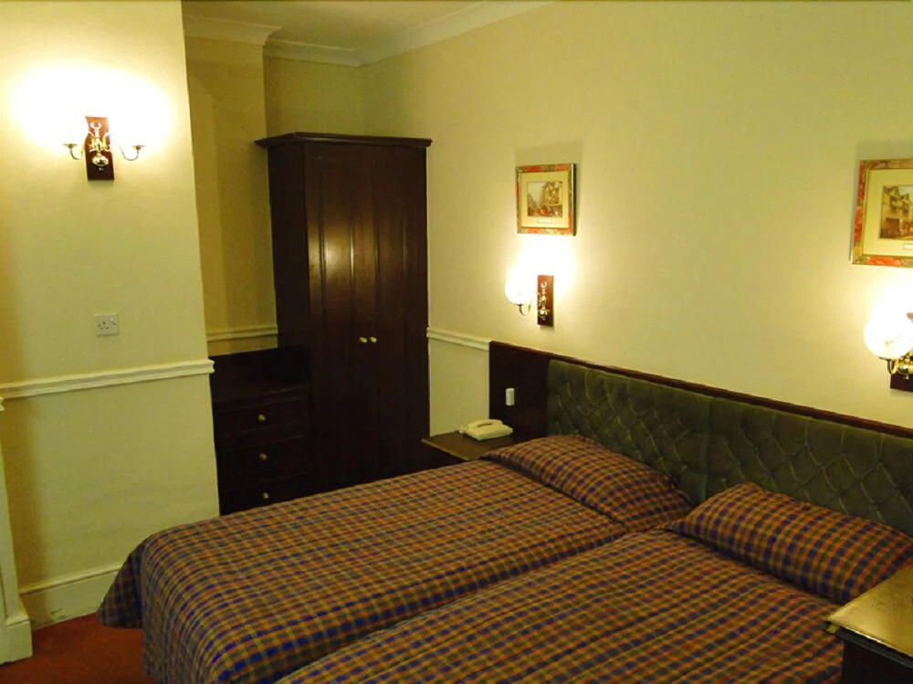 Hallam Hotel
