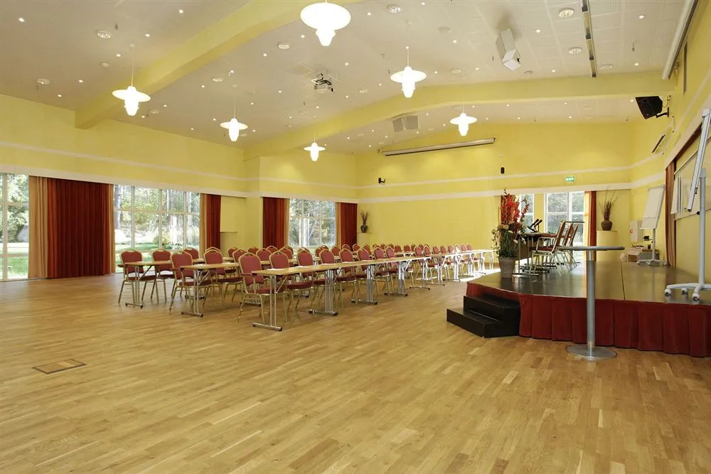 Nova Park Conference