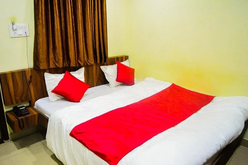 Hotel Kalash (Opp Railway Station) Ujjain