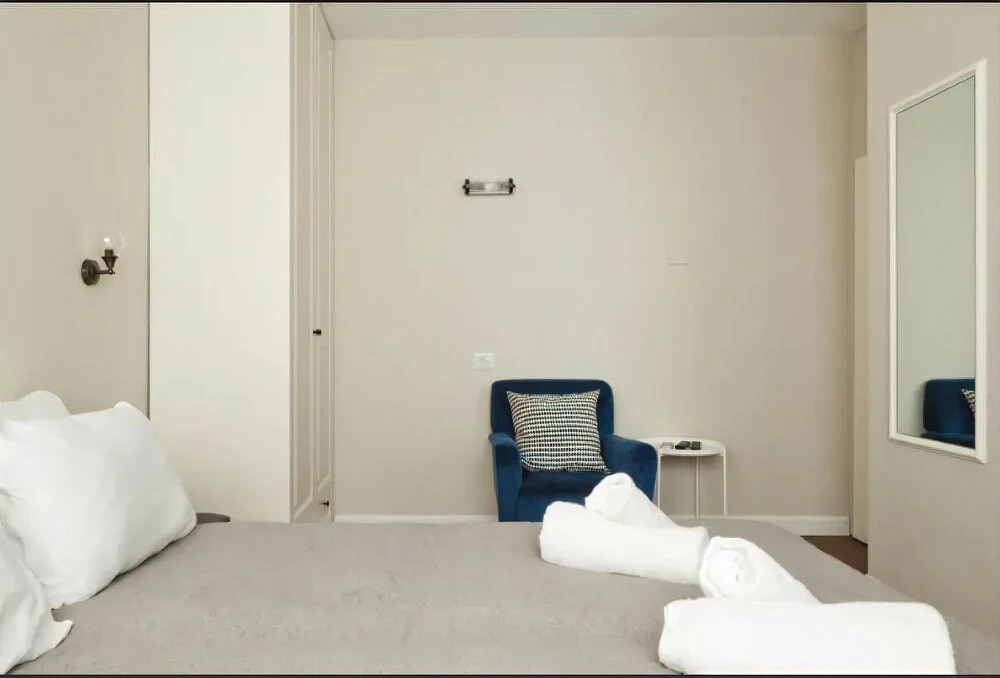 Diagonal-Stay Residency