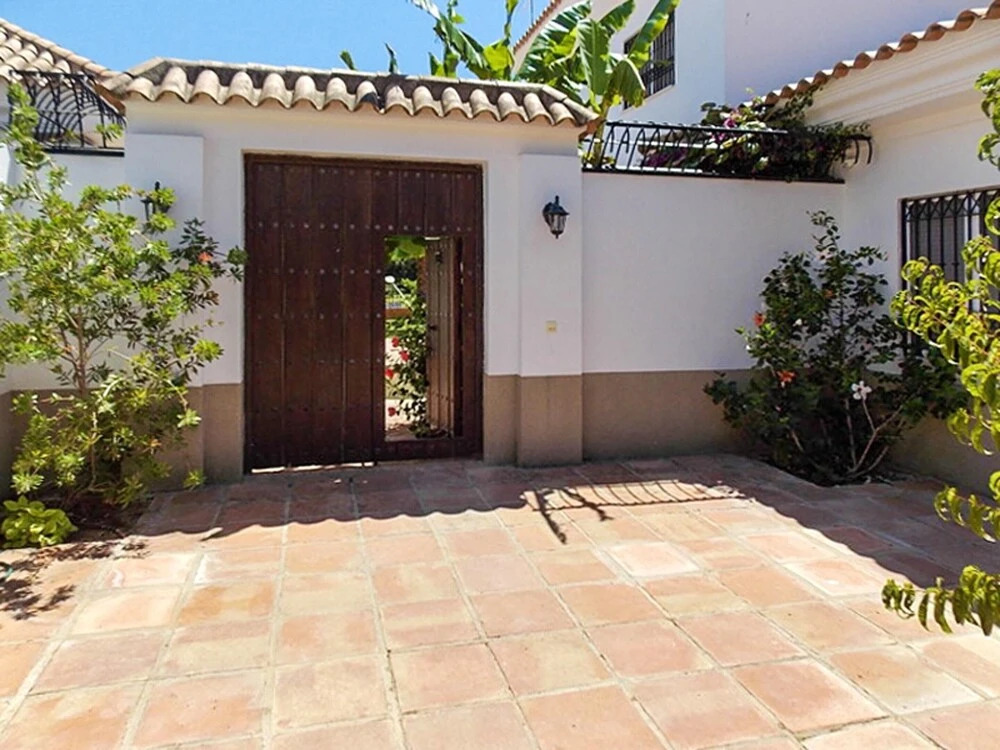 Villa With 3 Bedrooms in Nuevo Portil, With Pool Access, Enclosed Gard