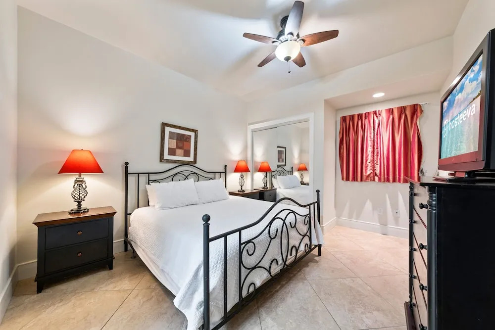 Turquoise Place 408C