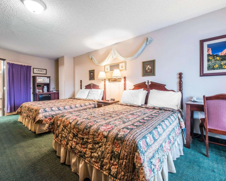 Quality Inn & Suites Manitou Springs at Pikes Peak Garden of the Gods