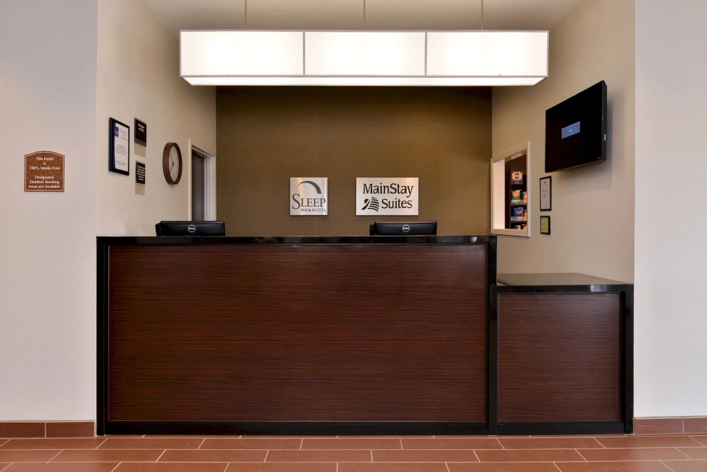 MainStay Suites Meridian - Bonita Lakes