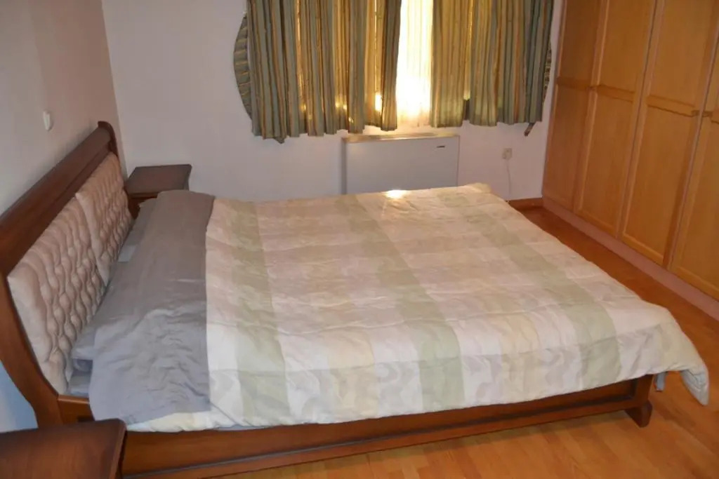 Rent in Yerevan - Apartment on Mashtots Ave.