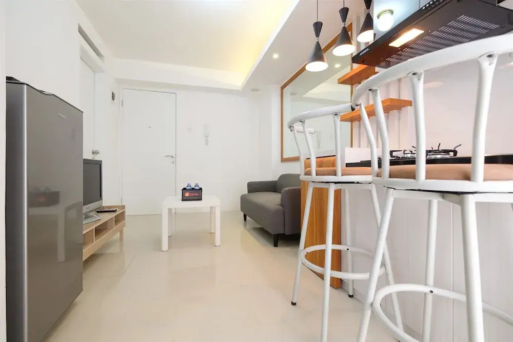 Compact Bassura City Apartment near Jatinegara