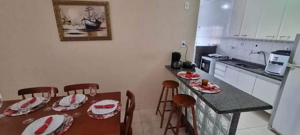 Apartamento com piscina perto do mar de Ubatuba, aceitamos crianças